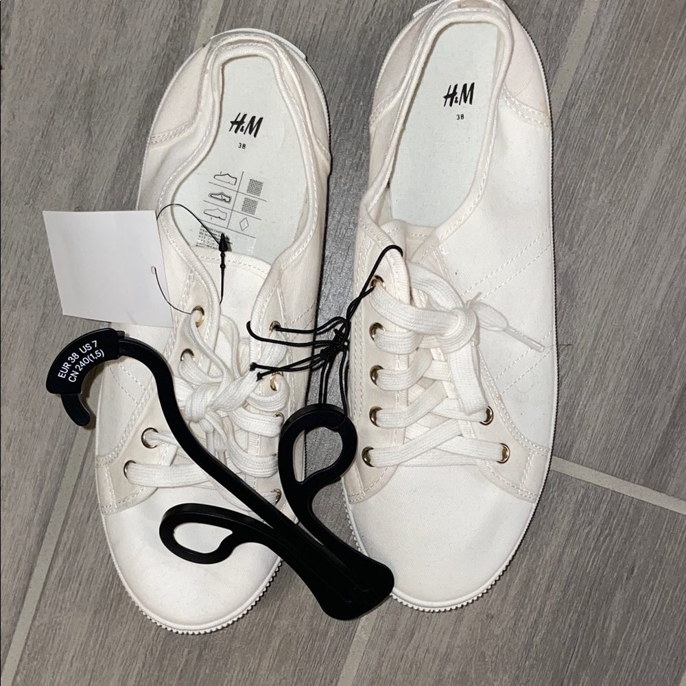 H&M Off-White Canvas Low-Top Sneakers